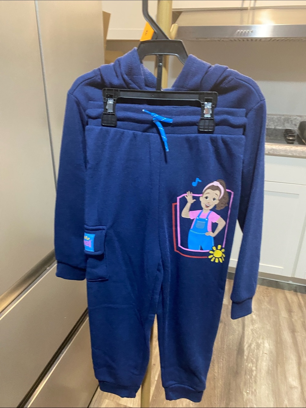 Ms Rachel Navy Hoodie with Colorful Ms. Rachel Character Graphic 4T unisex NWT - Picture 4 of 7